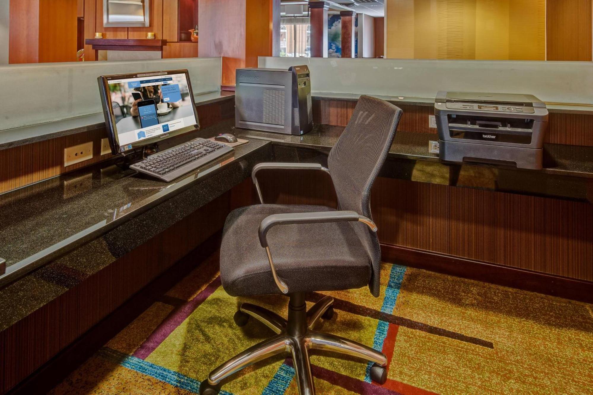 Fairfield By Marriott Russellville Bagian luar foto
