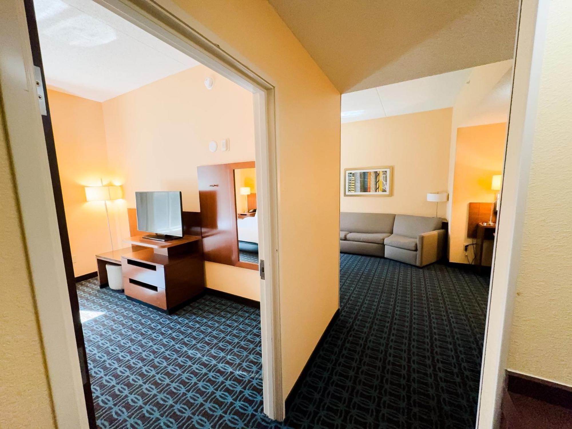 Fairfield By Marriott Russellville Bagian luar foto