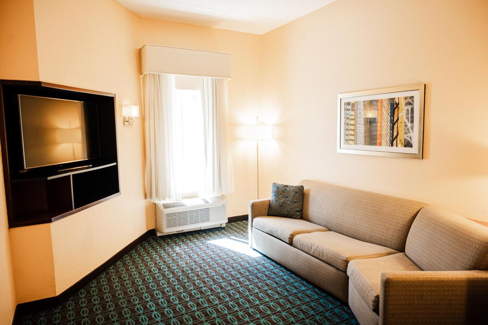 Fairfield By Marriott Russellville Bagian luar foto