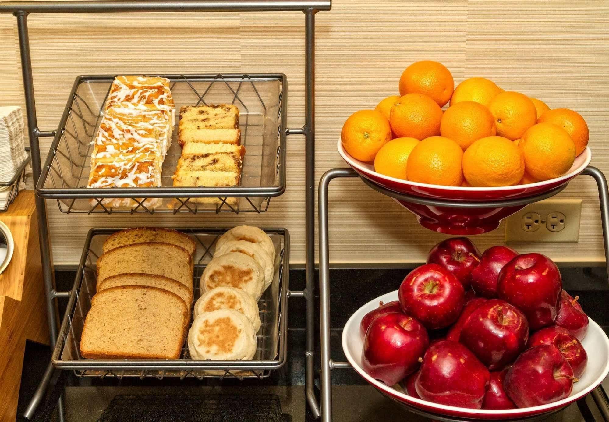 Fairfield By Marriott Russellville Bagian luar foto